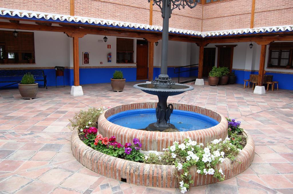 Hotel El Cortijo De Daimiel Buitenkant foto